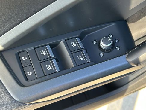 Used 2022 Audi Q3 2.0T Premium Plus image 25