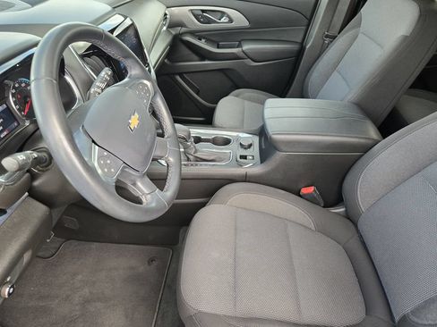Used 2024 Chevrolet Traverse LT FWD image 14