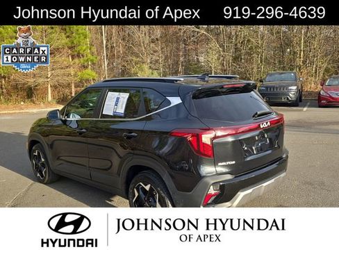 Used 2024 Kia Seltos EX image 17