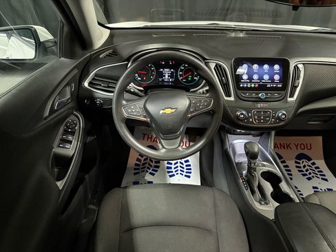 Used 2024 Chevrolet Malibu LT FWD image 9