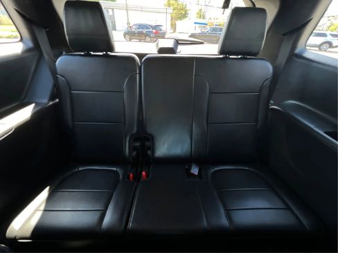 Used 2018 Chevrolet Traverse Premier AWD/4WD image 39