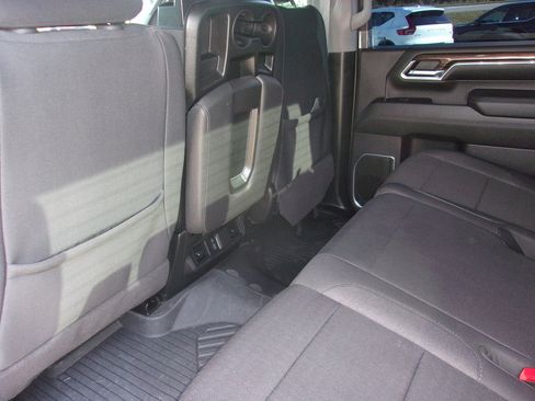 Used 2024 Chevrolet Silverado 2500 LT AWD/4WD image 16