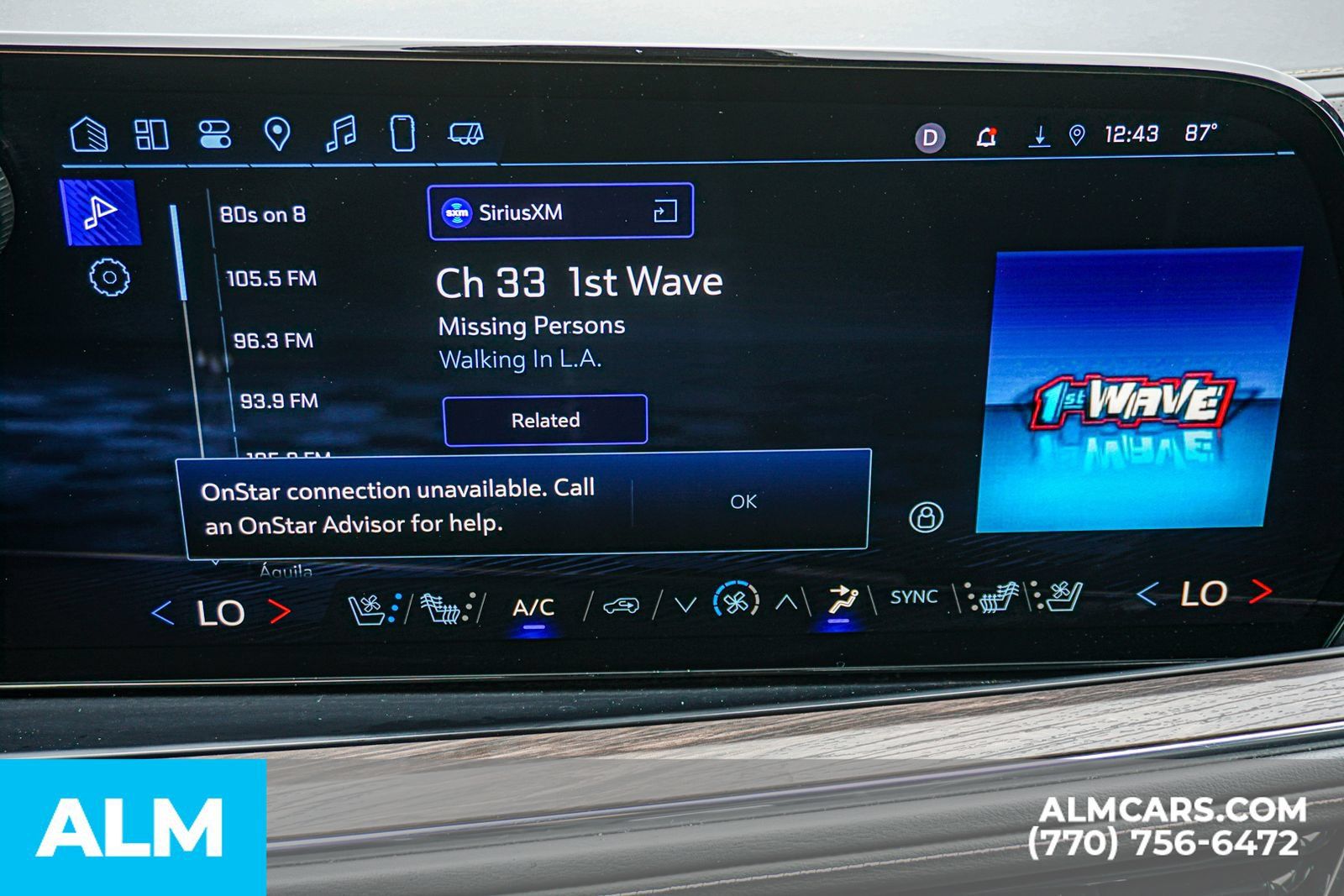 Used 2025 Chevrolet Suburban Premier AWD/4WD image 41