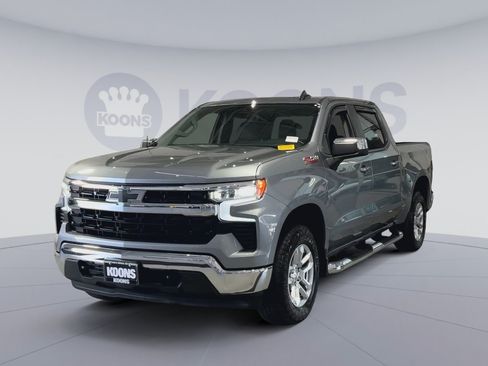 Used 2025 Chevrolet Silverado 1500 LT w/ Z71 Off-Road Package AWD/4WD image 5