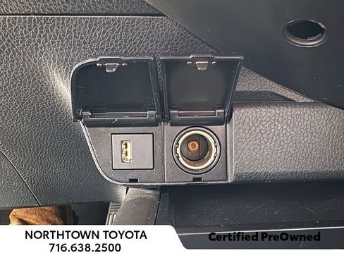 Used 2023 Toyota Camry SE image 14