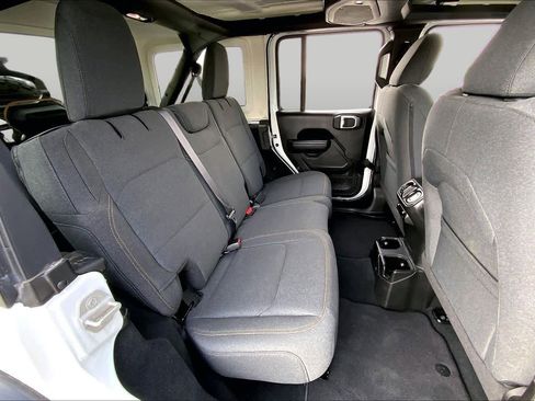 Used 2024 Jeep Wrangler Unlimited Sport AWD/4WD image 28