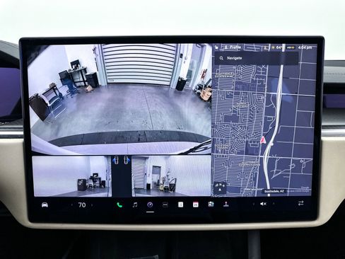 Used 2022 Tesla Model X Plaid image 6