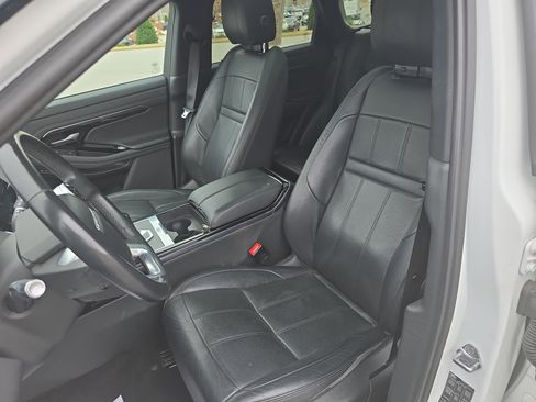 Used 2020 Land Rover Range Rover Evoque SE image 14