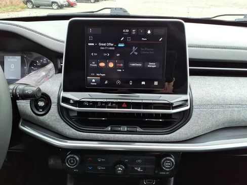 Used 2022 Jeep Compass Latitude image 26