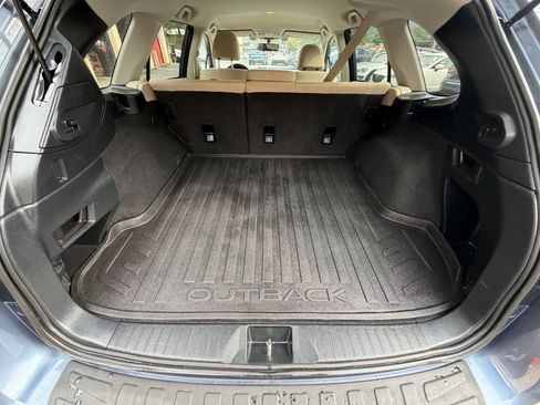 Used 2017 Subaru Outback 2.5i Premium AWD/4WD image 19