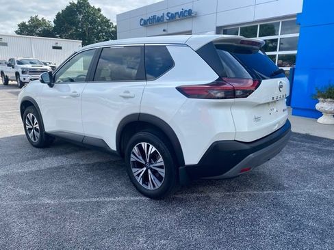 Used 2023 Nissan Rogue SV AWD/4WD image 3