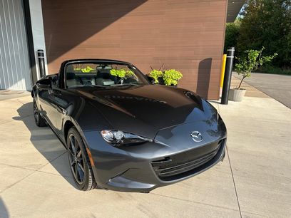 Used 2016 MAZDA MX-5 Miata Club