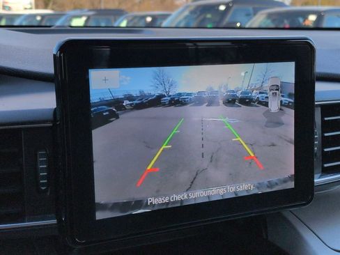 Used 2023 Ford Explorer XLT w/ Equipment Group 202A image 29