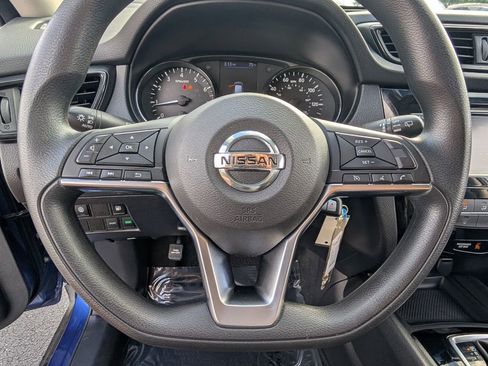 Used 2019 Nissan Rogue S image 29