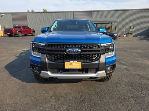 Used 2024 Ford Ranger Lariat w/ Trailer Tow Package AWD/4WD image 13