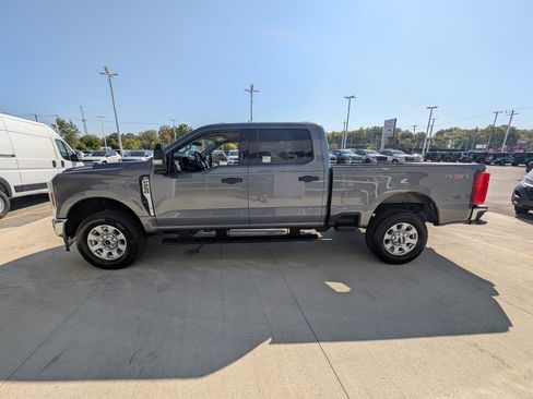 Used 2024 Ford F250 XLT image 8