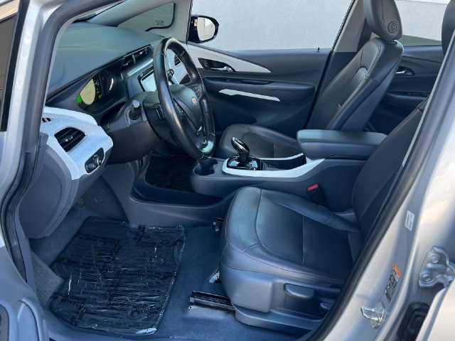 Used 2020 Chevrolet Bolt Premier w/ Infotainment Package FWD image 26