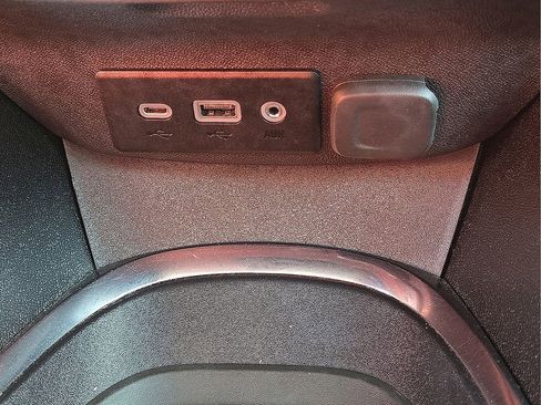 Used 2024 Chevrolet Malibu LT image 28