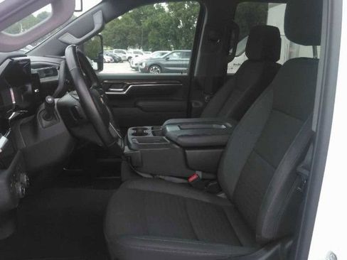 Used 2025 Chevrolet Silverado 3500 LT w/ Safety Package AWD/4WD image 8