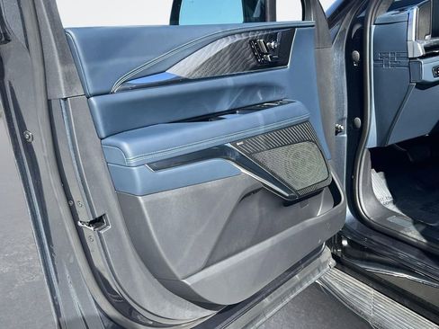New 2025 Cadillac Escalade IQ Luxury 2 AWD/4WD image 10