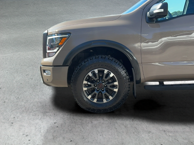 Used 2024 Nissan Titan PRO-4X w/ Pro-4x Convenience Package AWD/4WD image 26