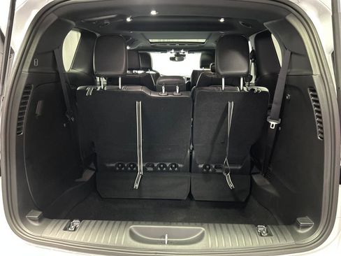 New 2026 Chrysler Pacifica Select image 24