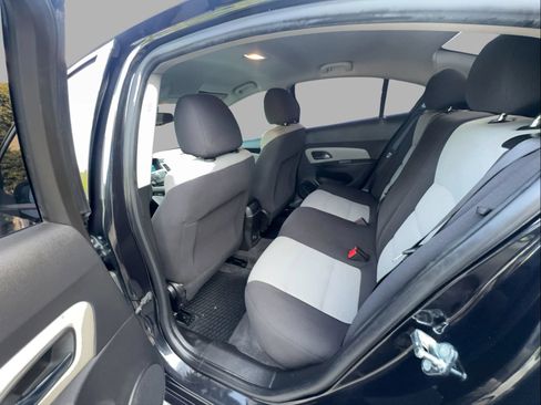Used 2015 Chevrolet Cruze LS FWD image 24