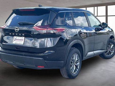 Used 2024 Nissan Rogue S AWD/4WD image 6