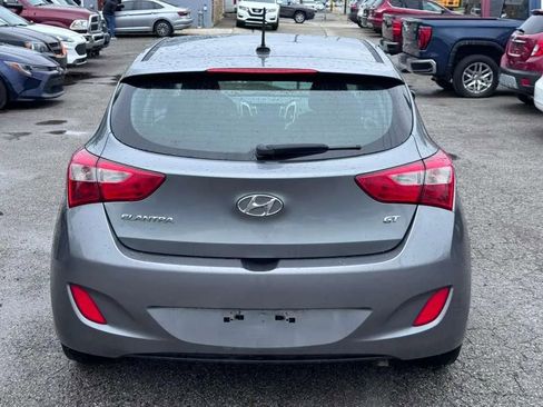 Used 2017 Hyundai Elantra GT FWD image 4