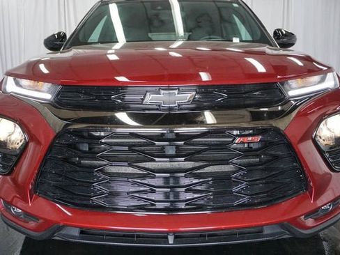 Used 2023 Chevrolet TrailBlazer RS FWD image 3