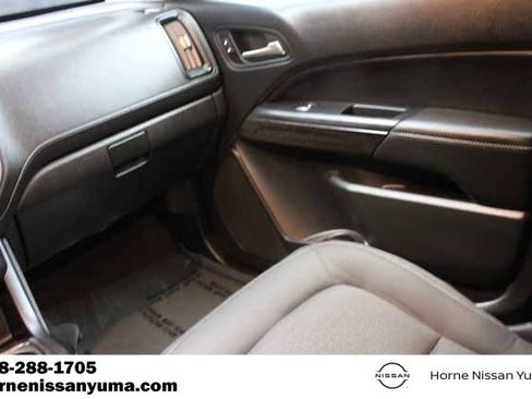 Used 2019 GMC Canyon SLE image 11