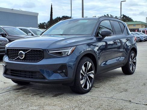 New 2026 Volvo XC40 B5 Plus w/ Protection Package Premier image 3