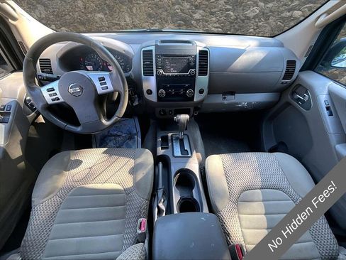 Used 2016 Nissan Frontier SV AWD/4WD image 13