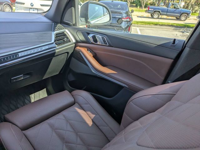 Used 2024 BMW X5 sDrive40i w/ Premium Package RWD image 19