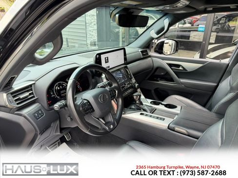 Used 2023 Lexus LX 600 F Sport w/ Accessory Package (Z1) AWD/4WD image 12