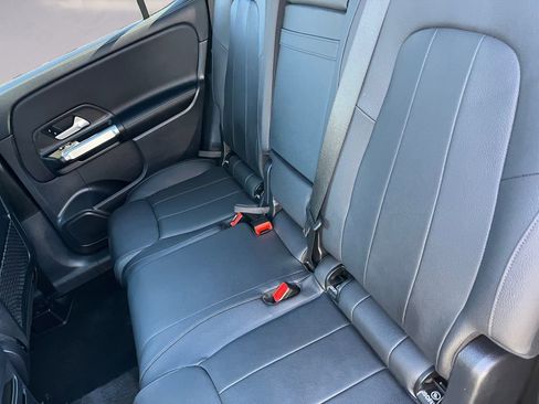 Certified 2025 Mercedes-Benz GLB 250 4MATIC image 13