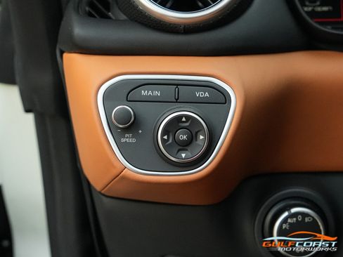 Used 2017 Ferrari California T RWD image 18