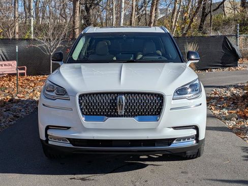 Certified 2022 Lincoln Aviator Reserve w/ Equipment Group 201A image 9