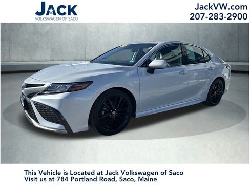 Used 2022 Toyota Camry XSE w/ Navigation Package image 1