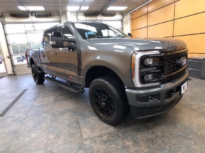 New 2027 Ford F350 Lariat w/ Black Appearance Package