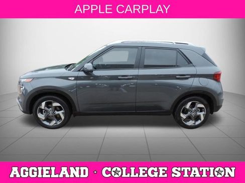 Used 2024 Hyundai Venue SEL FWD image 7