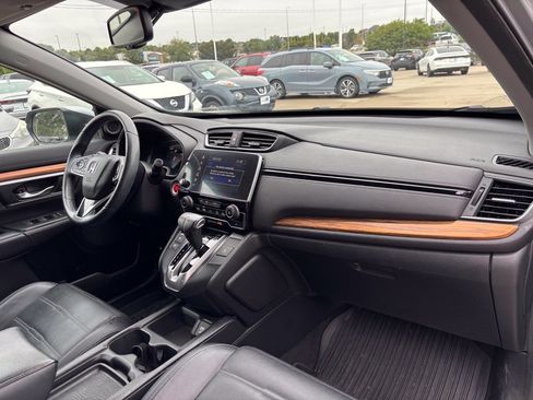 Used 2017 Honda CR-V Touring image 19