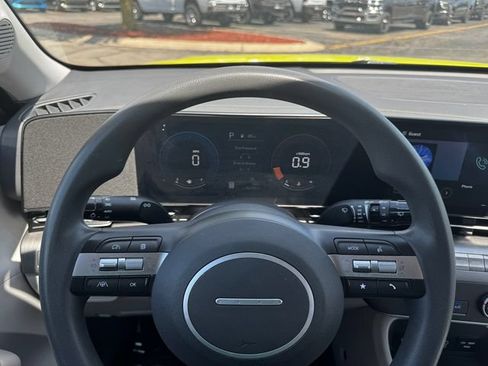 Used 2024 Hyundai Kona SE FWD image 22