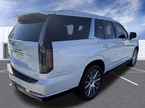 Certified 2025 Cadillac Escalade Premium Luxury Platinum w/ LPO, Floor Liner Package image 3