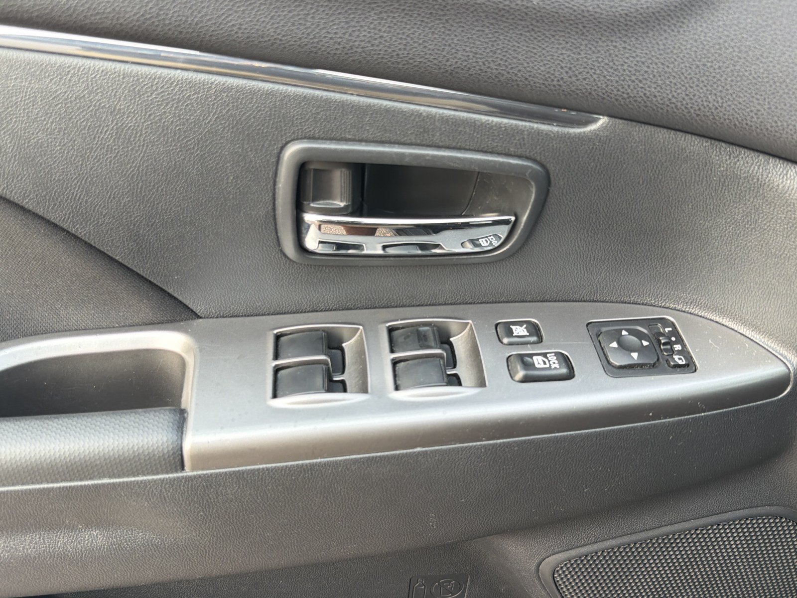 Used 2019 Mitsubishi Outlander Sport SE FWD image 19