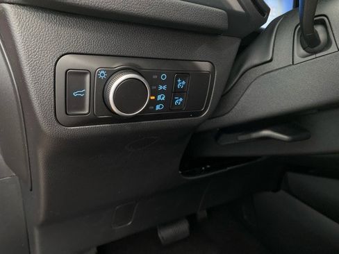 New 2025 Ford Escape ST-Line w/ Cold Weather Package image 19