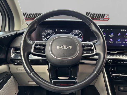 Used 2023 Kia Carnival SX Prestige image 25