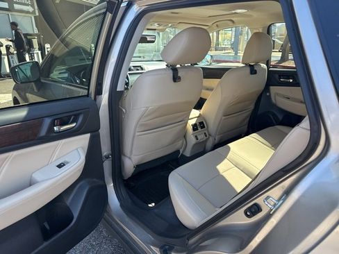 Used 2019 Subaru Outback 2.5i Limited image 16