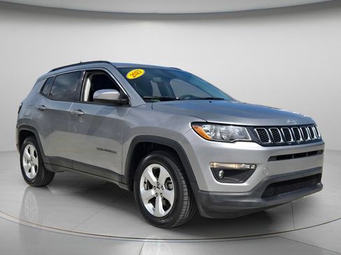Used 2021 Jeep Compass Latitude FWD image 8