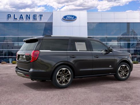 New 2027 Ford Expedition King Ranch RWD image 7